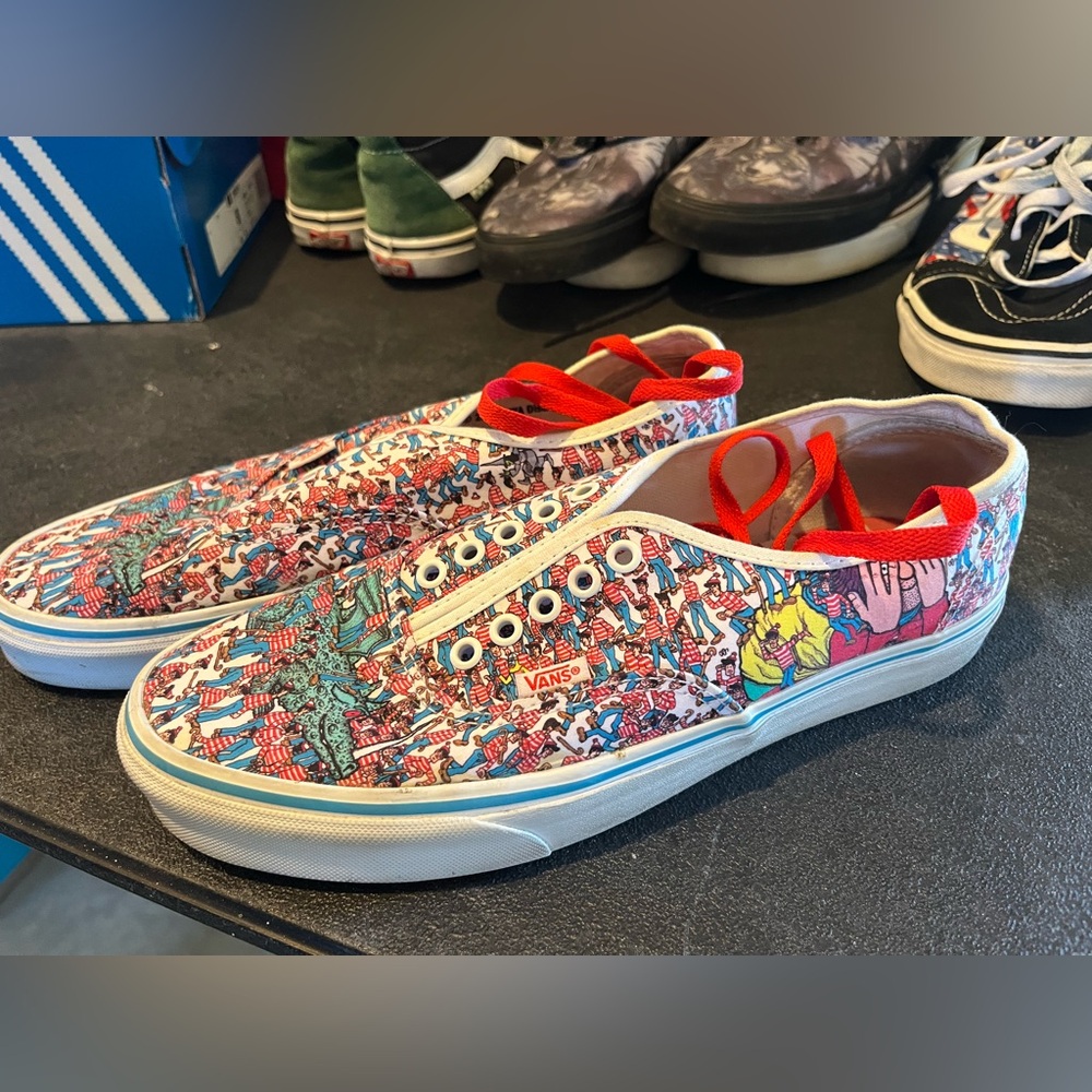 SE WALDO VANS